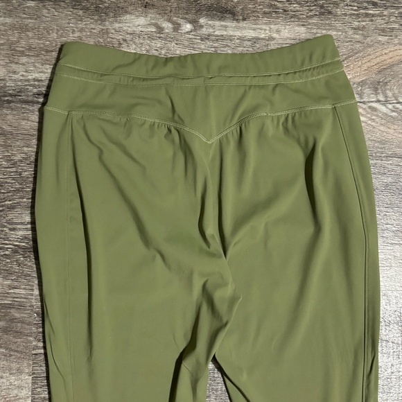 Halara Green Joggers -Like New! - Picture 8 of 11